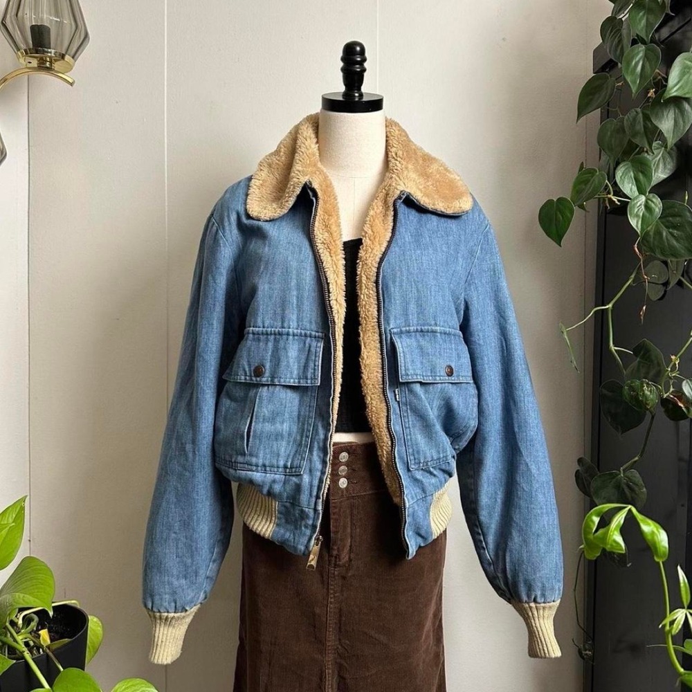 Vintage 70s Levis Denim Bomber Jacket Faux Fur Lined Blue L